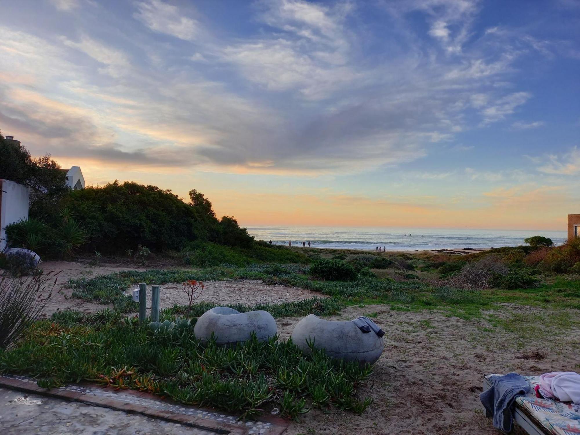 Absolute Beach Accommodation Stompneusbaai Exterior foto