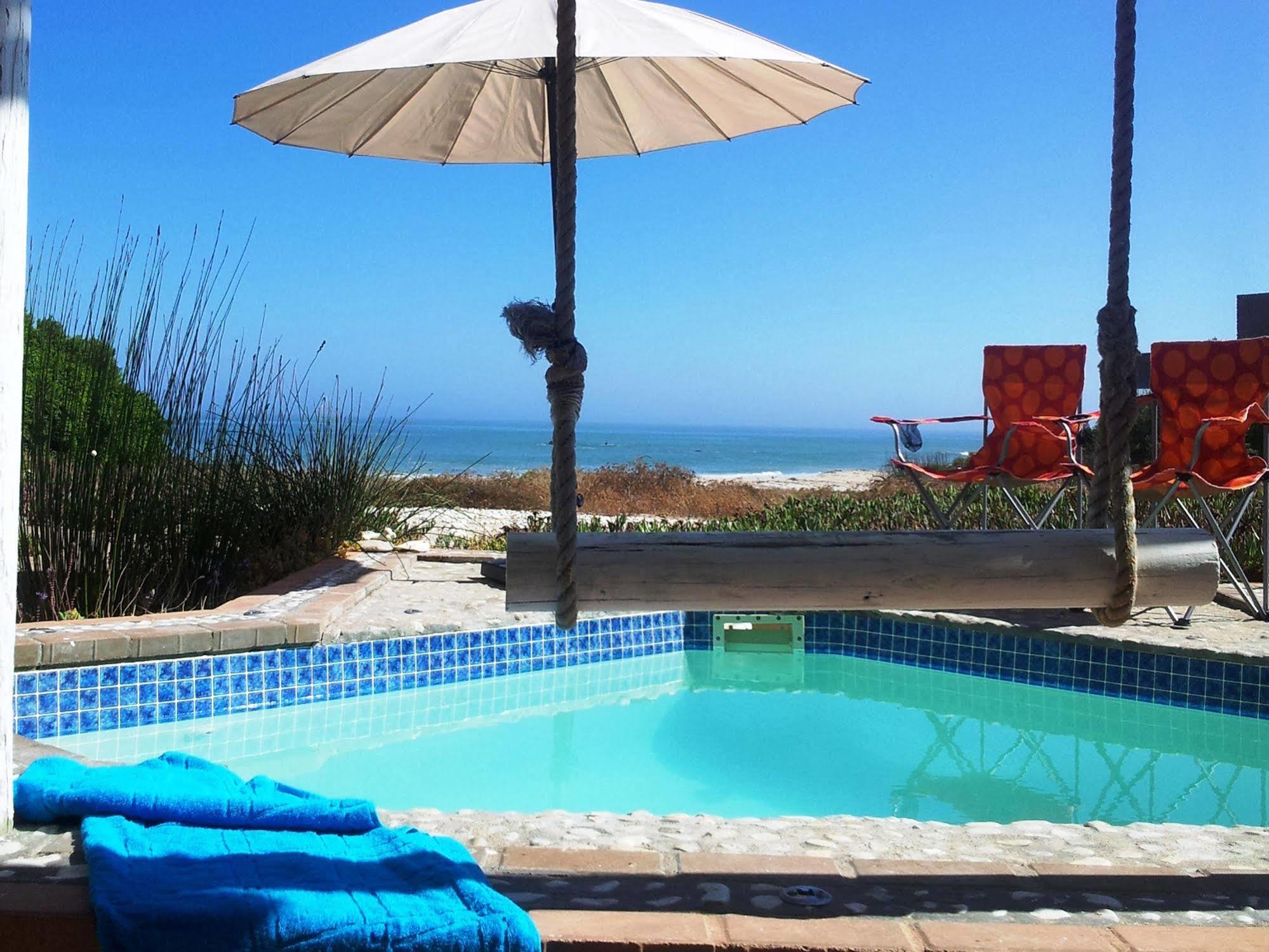 Absolute Beach Accommodation Stompneusbaai Exterior foto