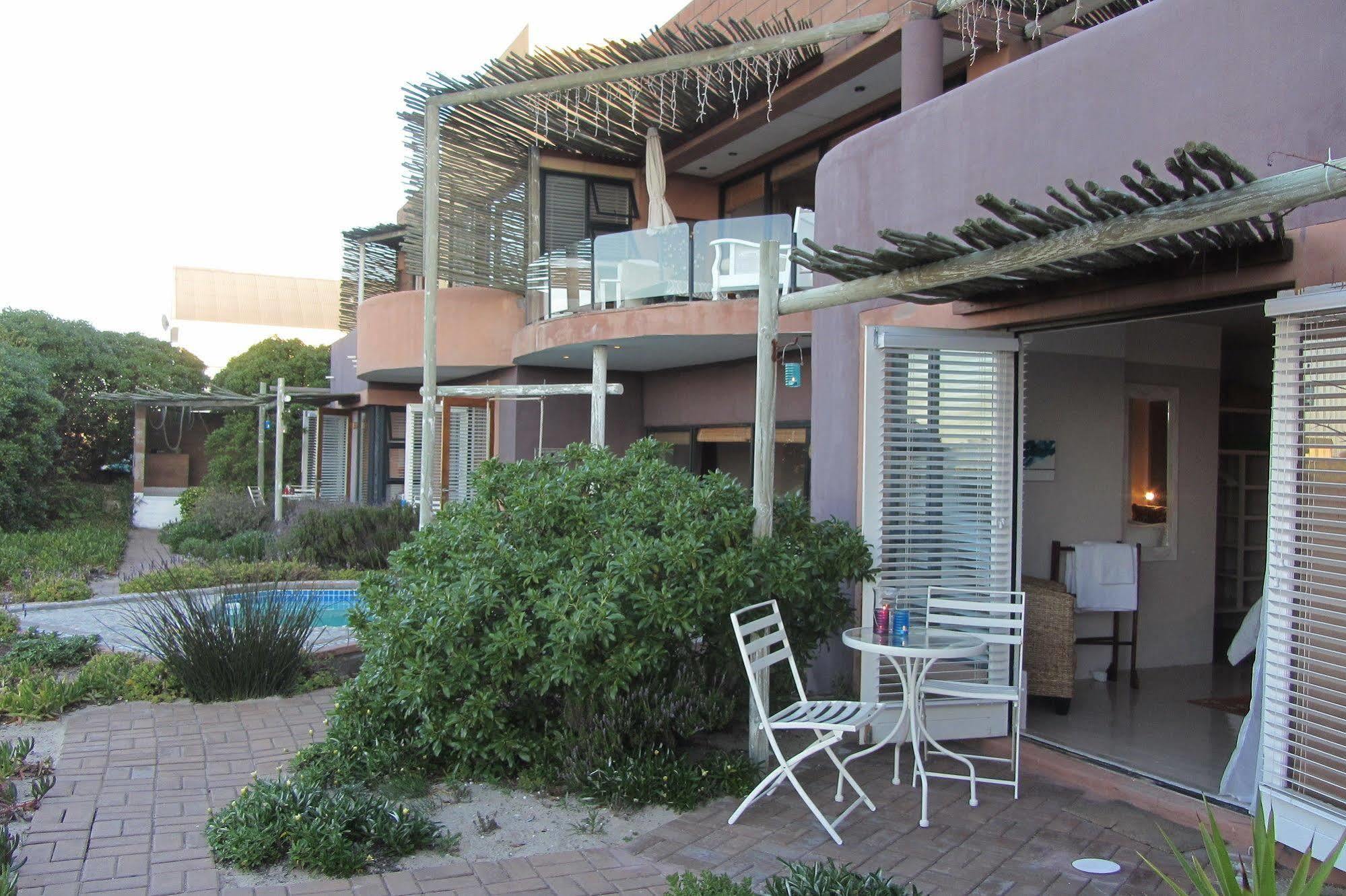 Absolute Beach Accommodation Stompneusbaai Exterior foto